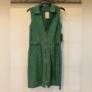 Size 10 Women’s Green Sleeveless Dress